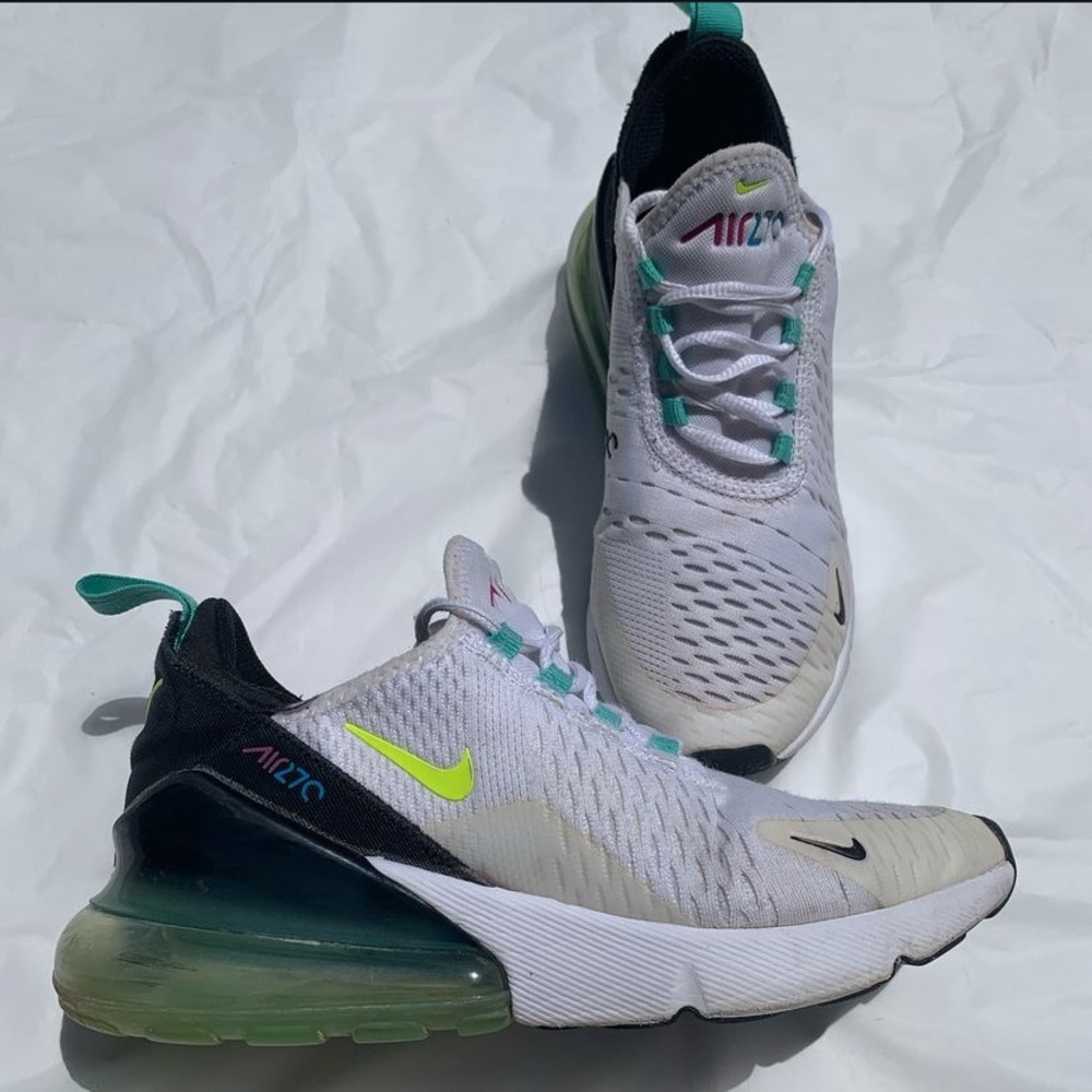 Nike 270